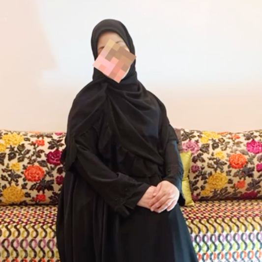 Abaya Amira